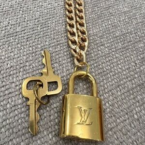 Louis Vuitton Gold Cadenas